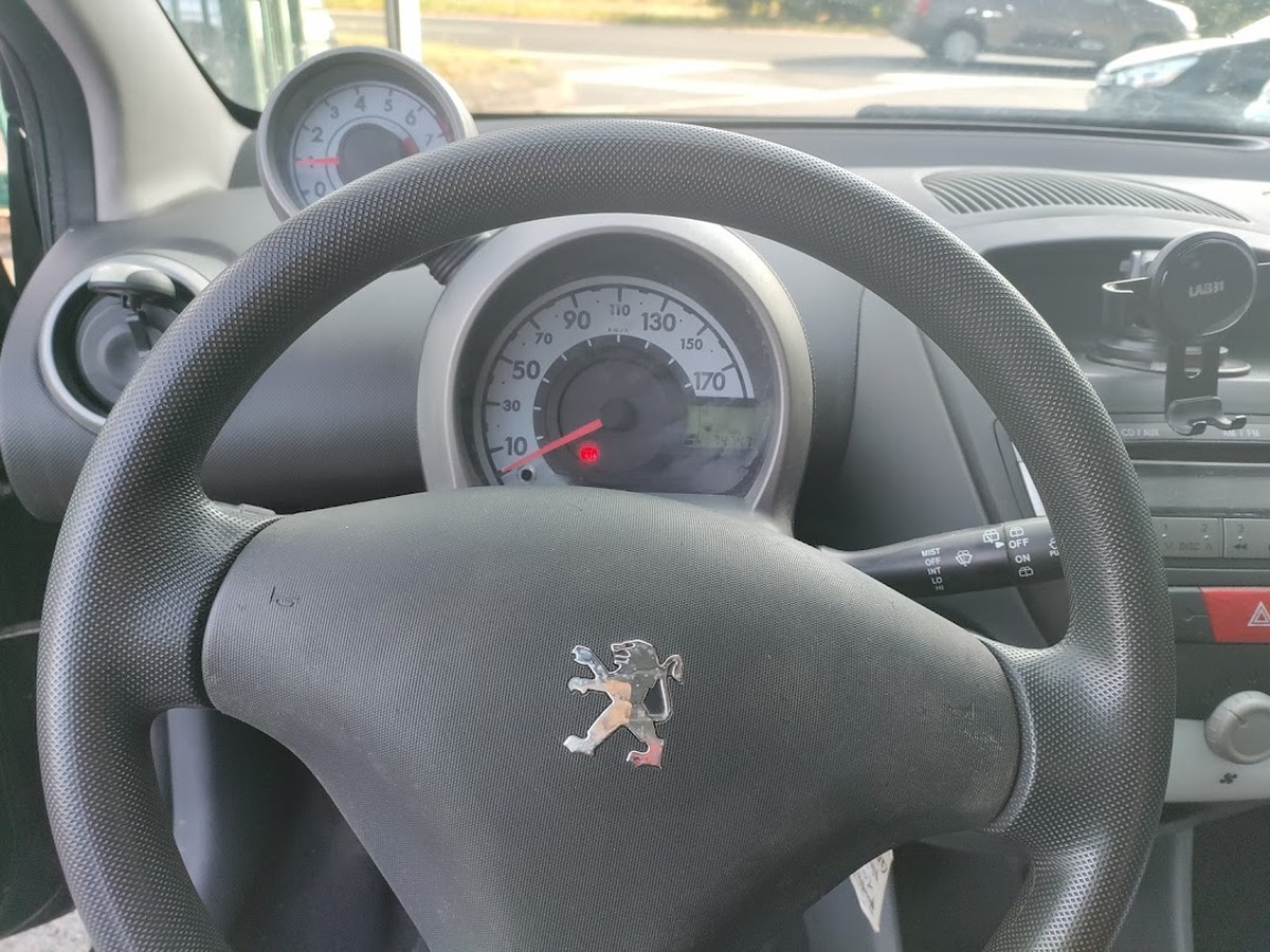 Peugeot 107 1.0 68 Trendy 5 PORTES
