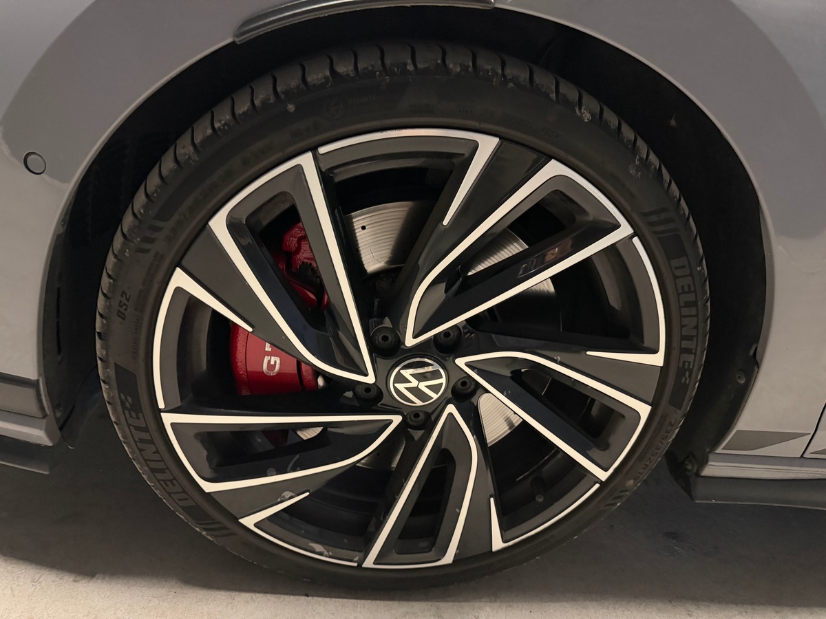 Volkswagen Golf 8 VIII GTI CS 2.0 tsi 300 CH Mode Nurburgring Toit Panoramique / Harman Kardan / ATH