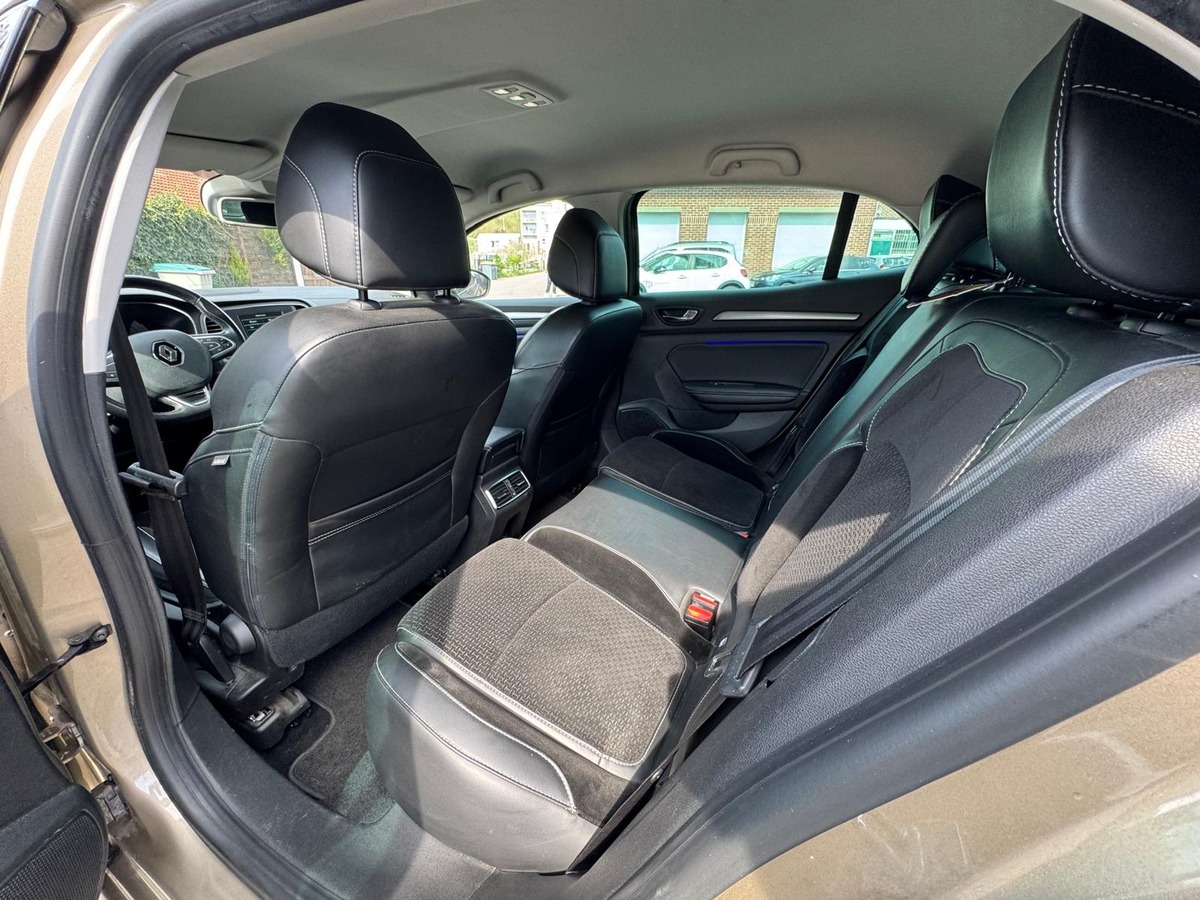 RENAULT Megane IV 1.2 TCe 130 cv iNTENS