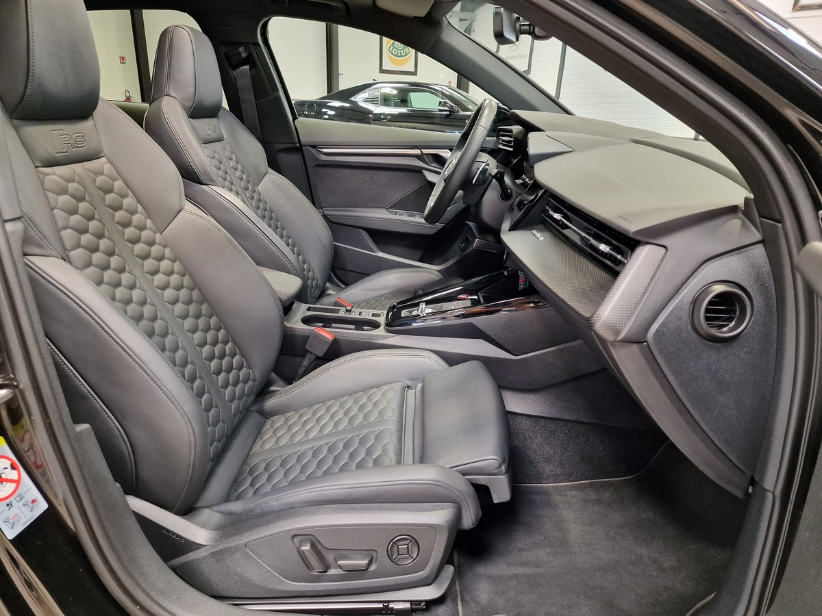 Audi RS3 SPORTBACK 2.5 TFSI 400 CH FULL BLACK FRANCAISE 