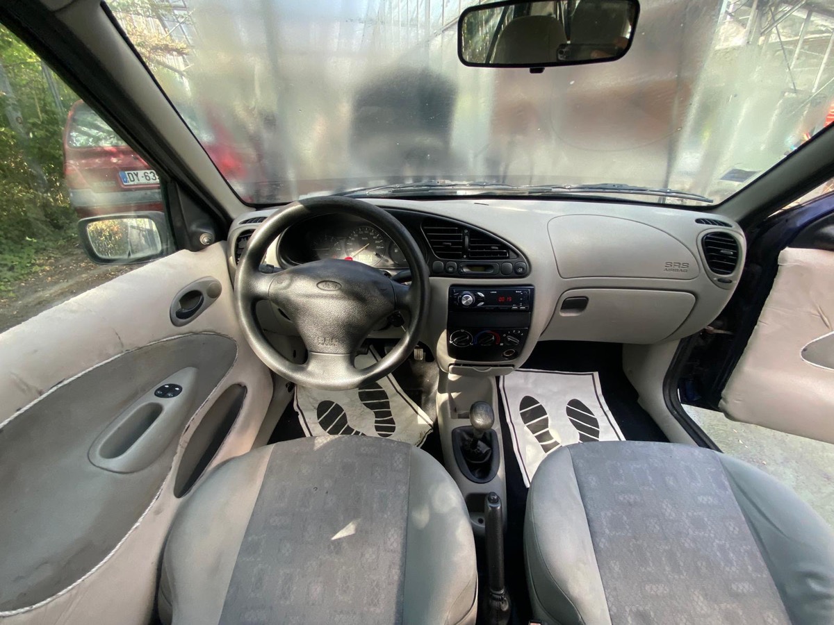 Ford Fiesta 1.25i 75cv 265010km petit prix bon état