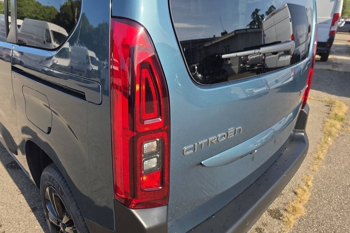 Citroën Berlingo CABINE APPROFONDIE CA M 100 S&S BVM6 | 23100 euros hors taxes | Apple car play