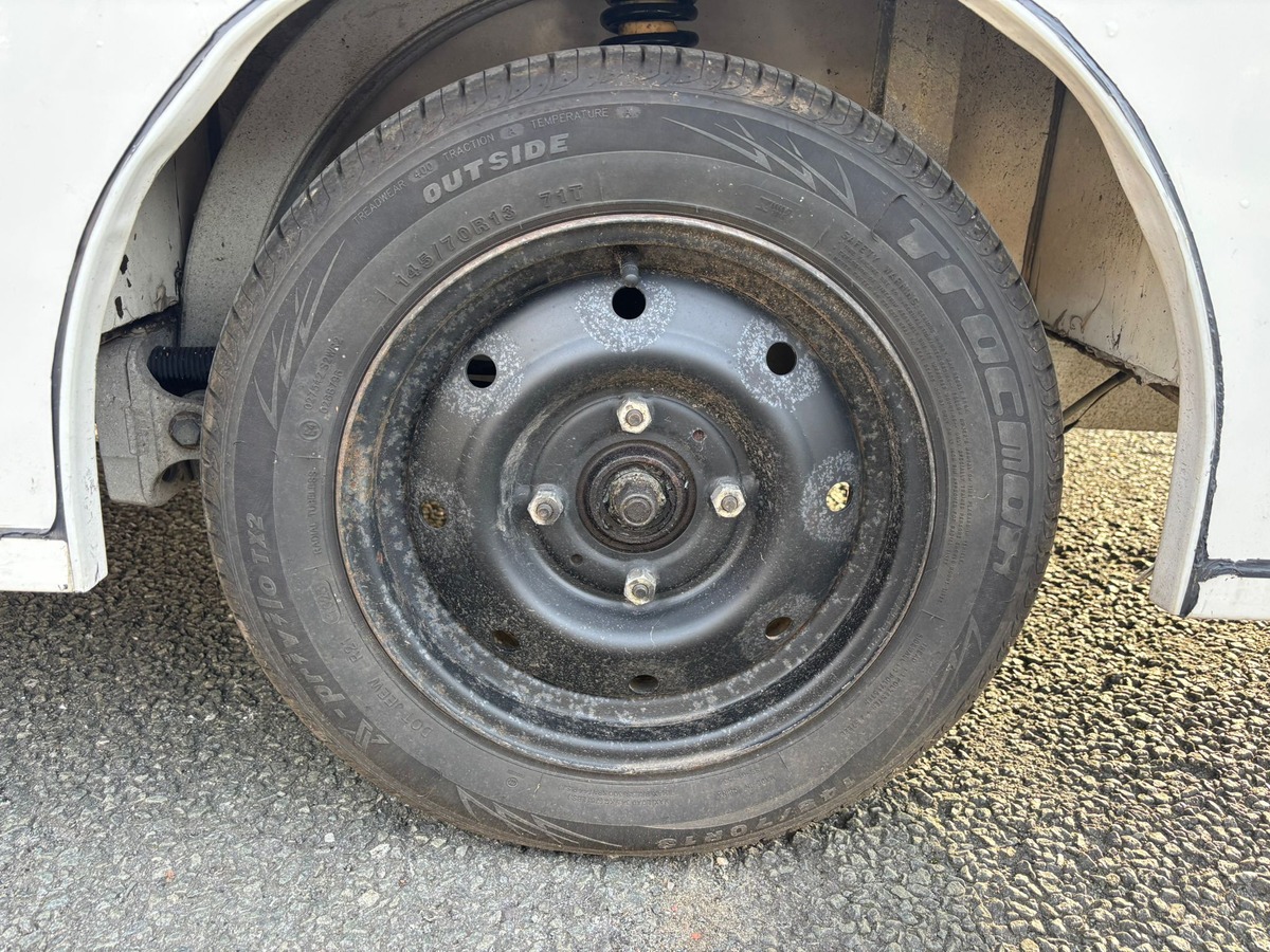 Opel Omega MEGA MULTITRUCK FOODTRUCK 600D - Entretiens à jour