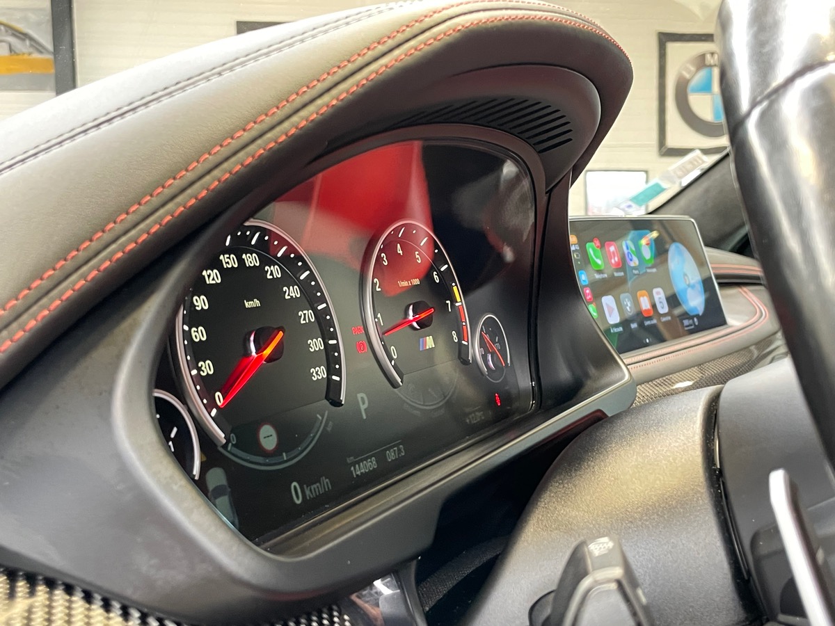 Bmw X6 M 4.4L V8 XDRIVE 575CV - CARPLAY/TOIT OUVRANT/SIEGES CHAUFFANTS - ENTRETIENS CONSTRUCTEUR