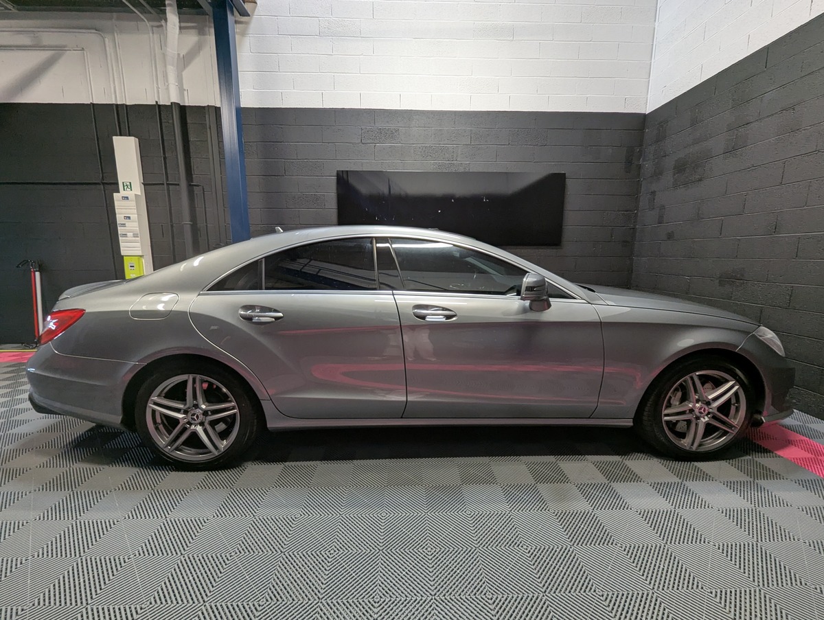 MERCEDES CLS 500 BlueEfficiency  SUIVI COMPLET MERCEDES