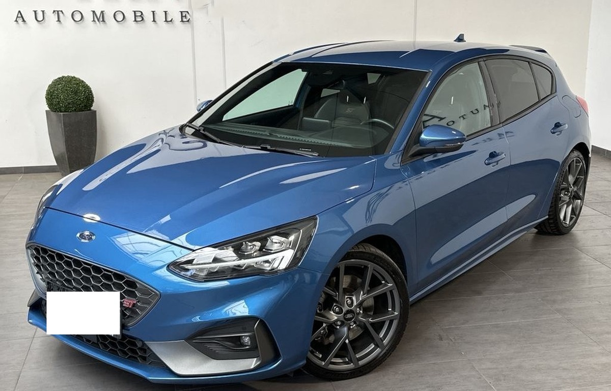 Ford Focus 2.0  ST line 190ch NAV/LED/AHK/ACC/VCOCKPIT/B&O/1 ere MAIN .