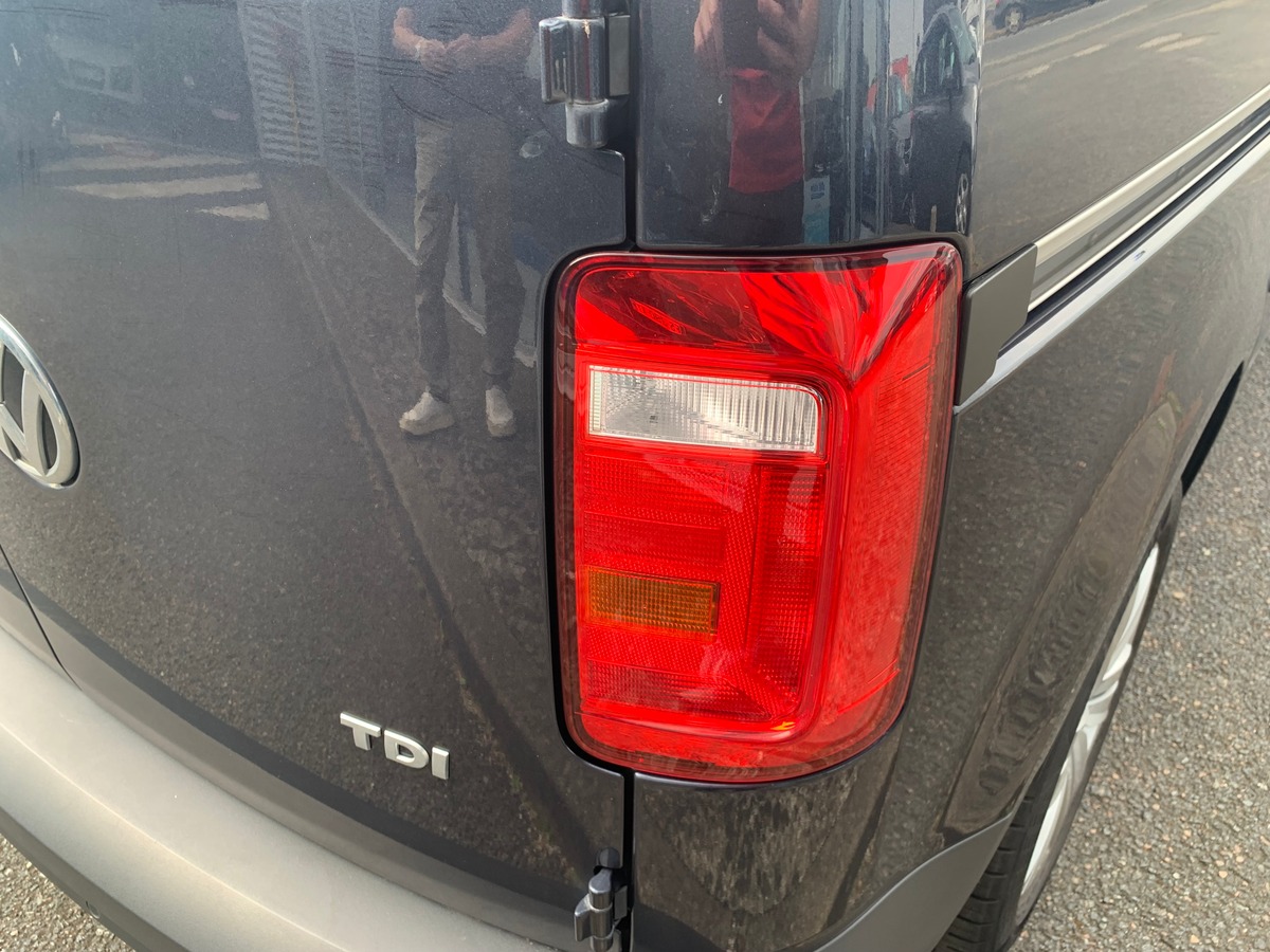 Volkswagen Caddy BUSINESS LINE TVA RECUPERABLE | Bluetooth | Régulateur de vitesse | Radar arriére
