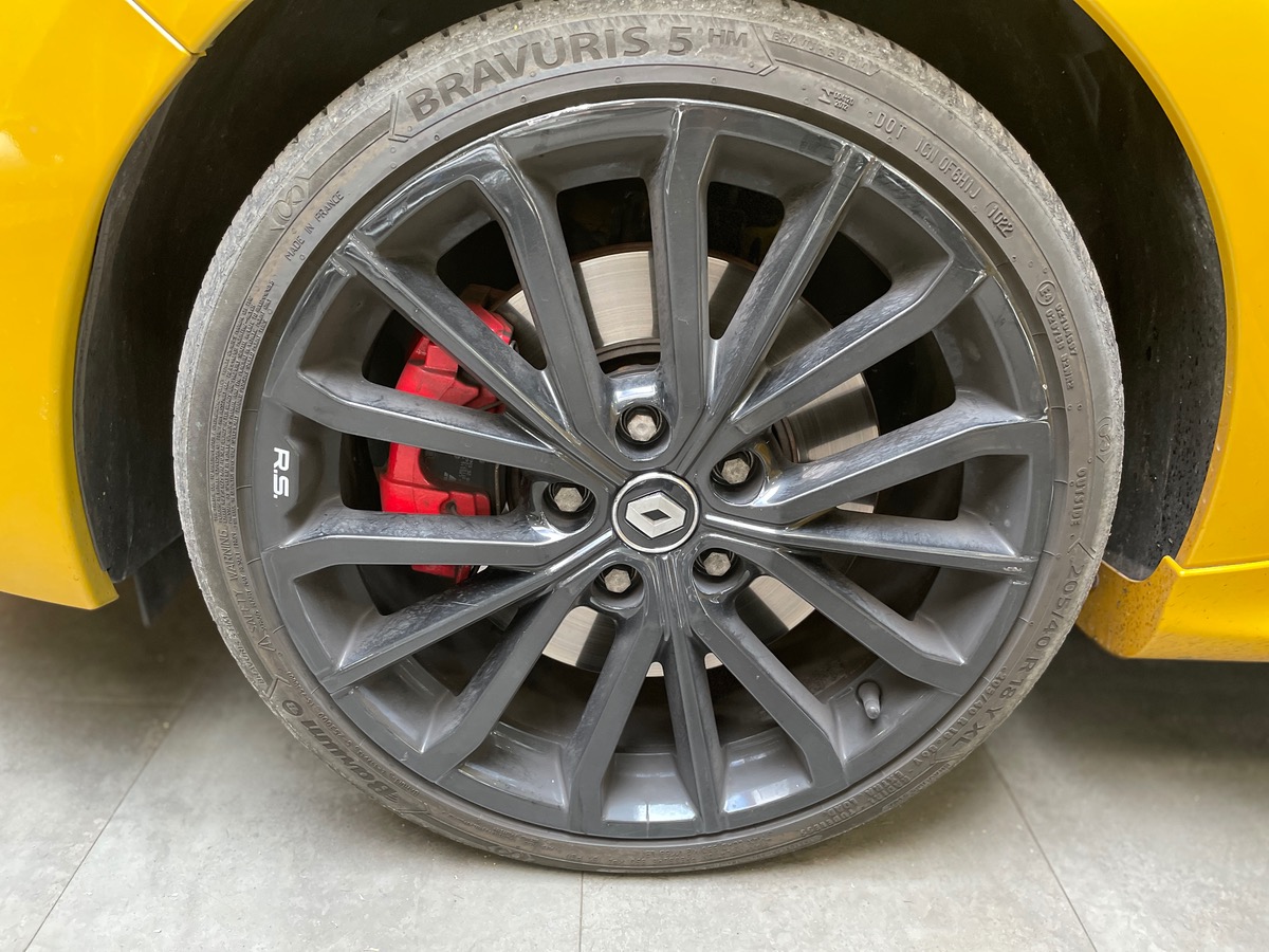 RENAULT Clio IV 200ch RS CUP EDC