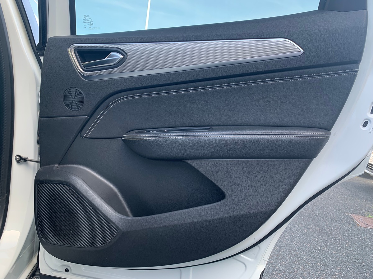 RENAULT Arkana 145 ch | Hybride essence | Intens | Caméra de recul | Attelage | Régulateur vitesse