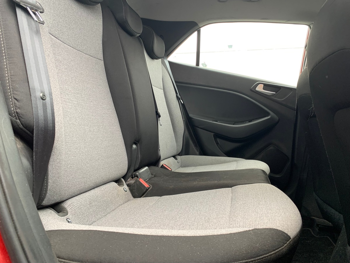 Hyundai i20 84 ch | Edition 1 | Régulateur de vitesse | Jantes Alu | Climatisation | Radar arriére