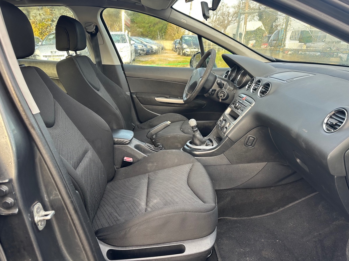 Peugeot 308 1.6 hdi 110cv moteur changé petit prix 