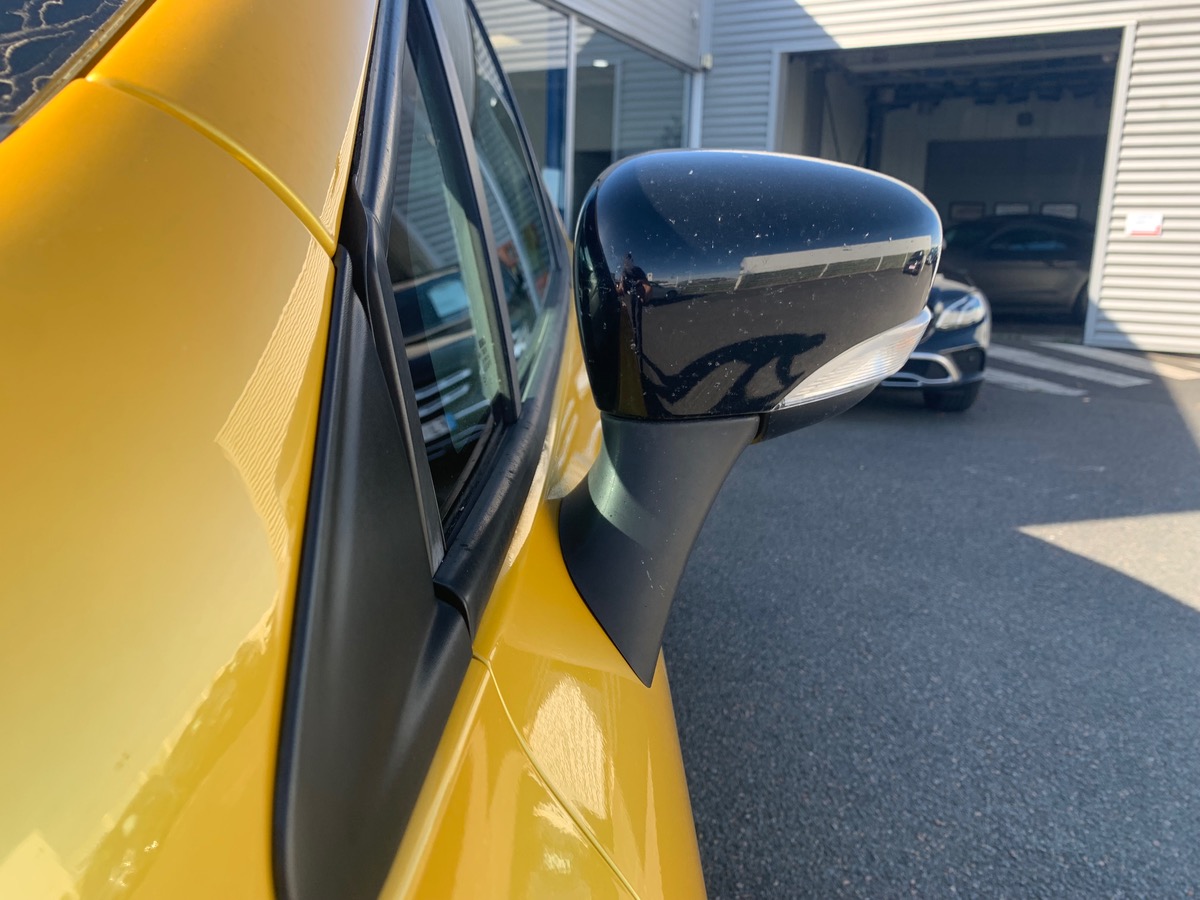 RENAULT Clio IV 200 ch | RS | Jaune Sirius | Révision complète en 03/2025 | Palettes au volant