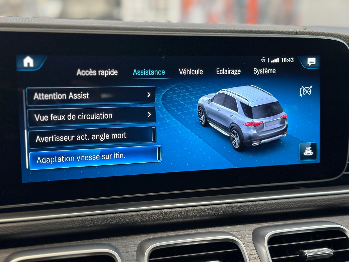 Mercedes-Benz Classe GLE 350 DE AMG LINE 4MATIC - Attelage / BURMESTER / 1° Main / Suivi Full