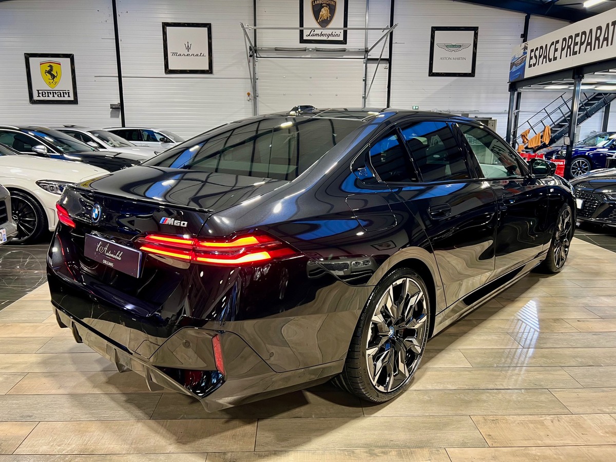 Bmw i5 M60 XDRIVE40 601 BERLINE - 990KM NEUVE / TVA RECUPERABLE g