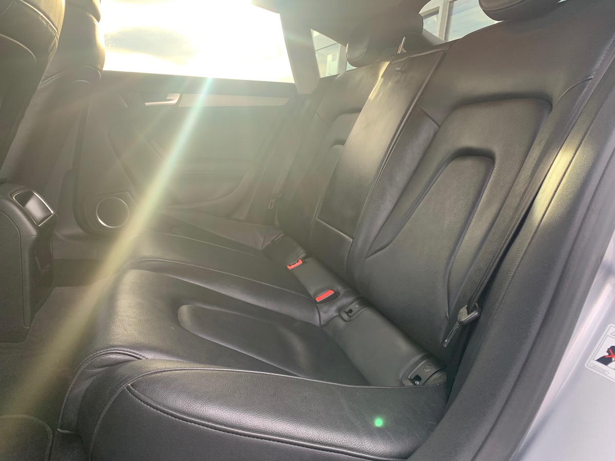 Audi A5 204 ch | S-LINE | Caméra de Recul | Intérieur Cuir | Toit Vitré | Régulateur de Vitesse