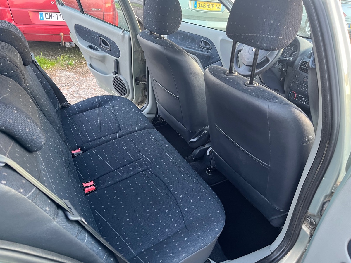 RENAULT Clio 1.2I