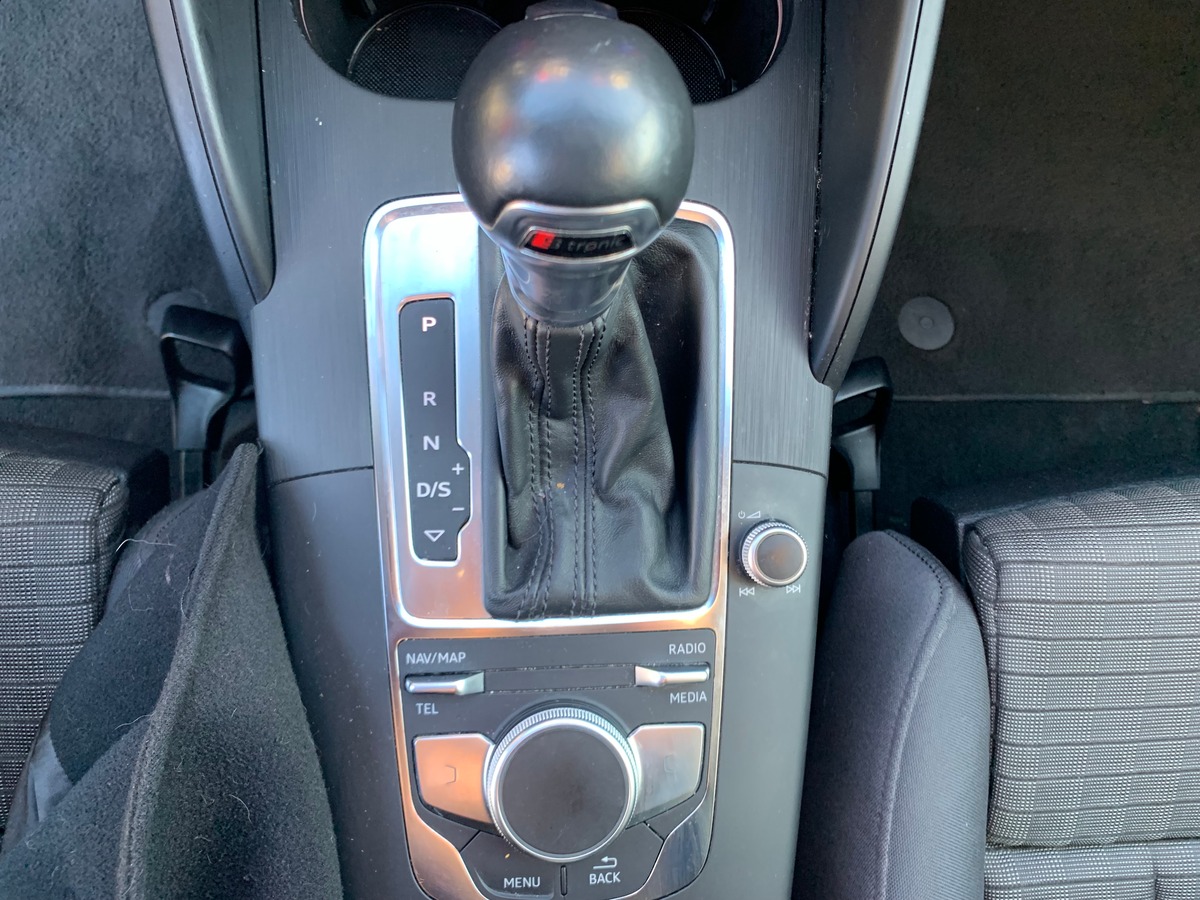 Audi A3 Berline 150 ch | Pack S-Line extérieur | Caméra recul | Clim automatique | Jantes Alu 18''