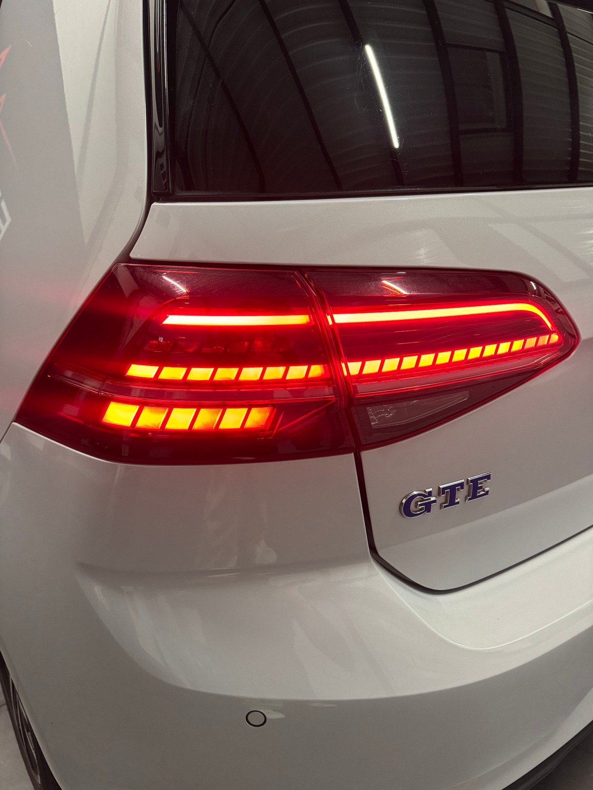 Volkswagen Golf VII GTE 1.4 TSI 204ch DSG7 ORYX WEISS