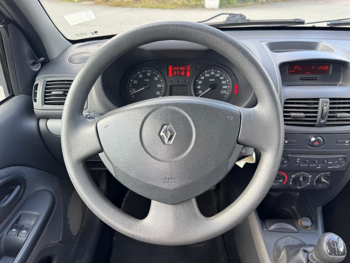 RENAULT Clio II Phase 2 1.2 Campus - 5 portes - Distribution neuve - Garantie