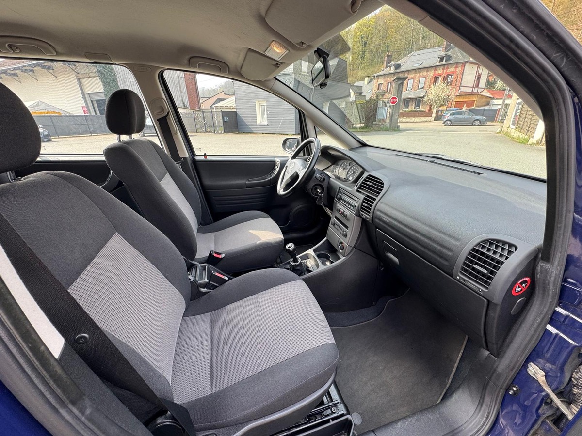 Opel Zafira 1.6 100- 7 places - Disneyland-Garantie