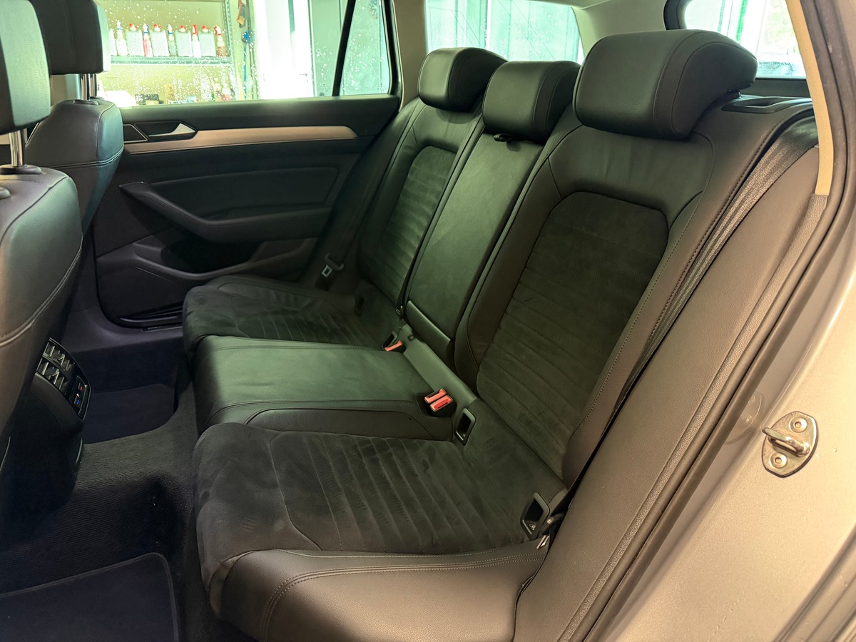 Volkswagen Passat SW Carat 2.0 tdi 150ch DSG Kit Distribution Ok