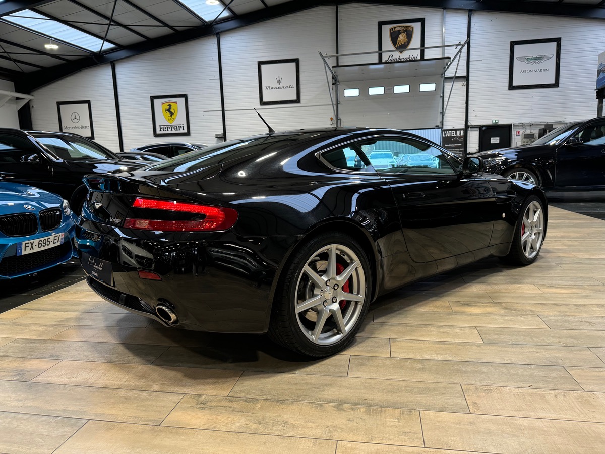 Aston Martin V8 Vantage 4.3 385CV 1ER MAIN ! J