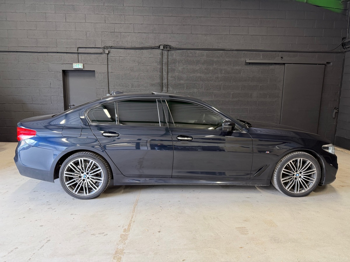 Bmw Série 5 G30 520D xDrive 190 ch BVA 8 M Sport Harman Kardon / Toit ouvrant / Caméra 360°