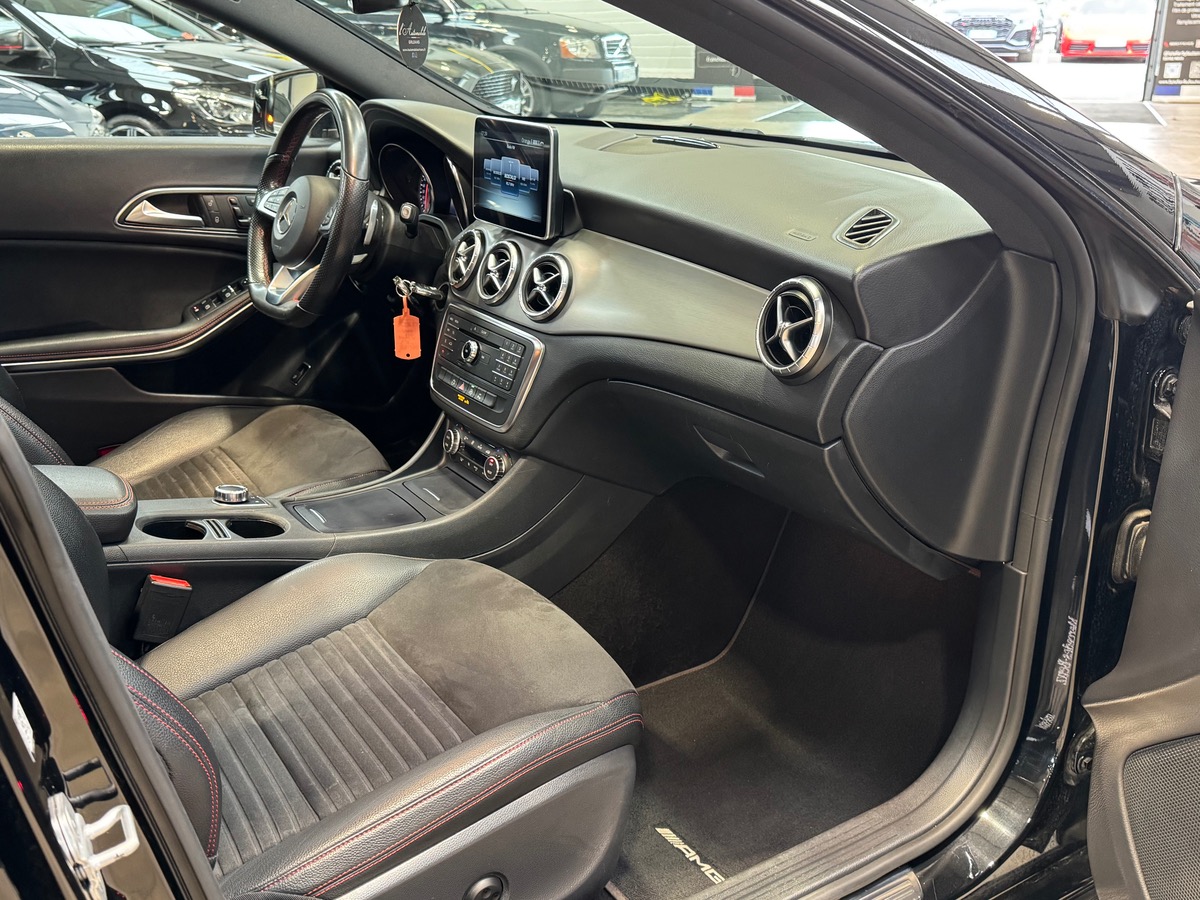 Mercedes-Benz CLA Shooting Brake 200 CDI 7G-TRONIC 136CV FASCINATION AMG TOIT OUVRANT C