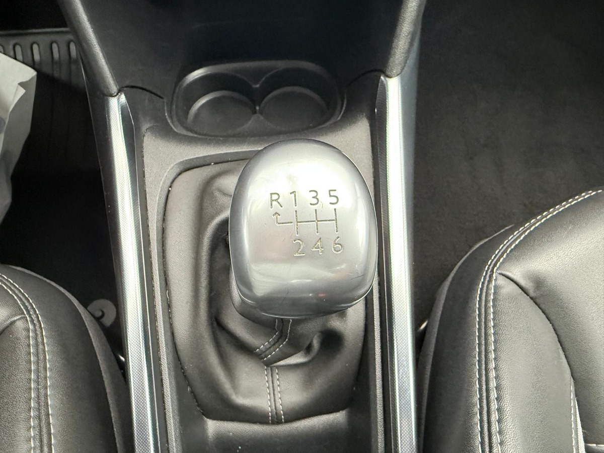 Peugeot 2008 1.6 e-hdi 115 ALLURE