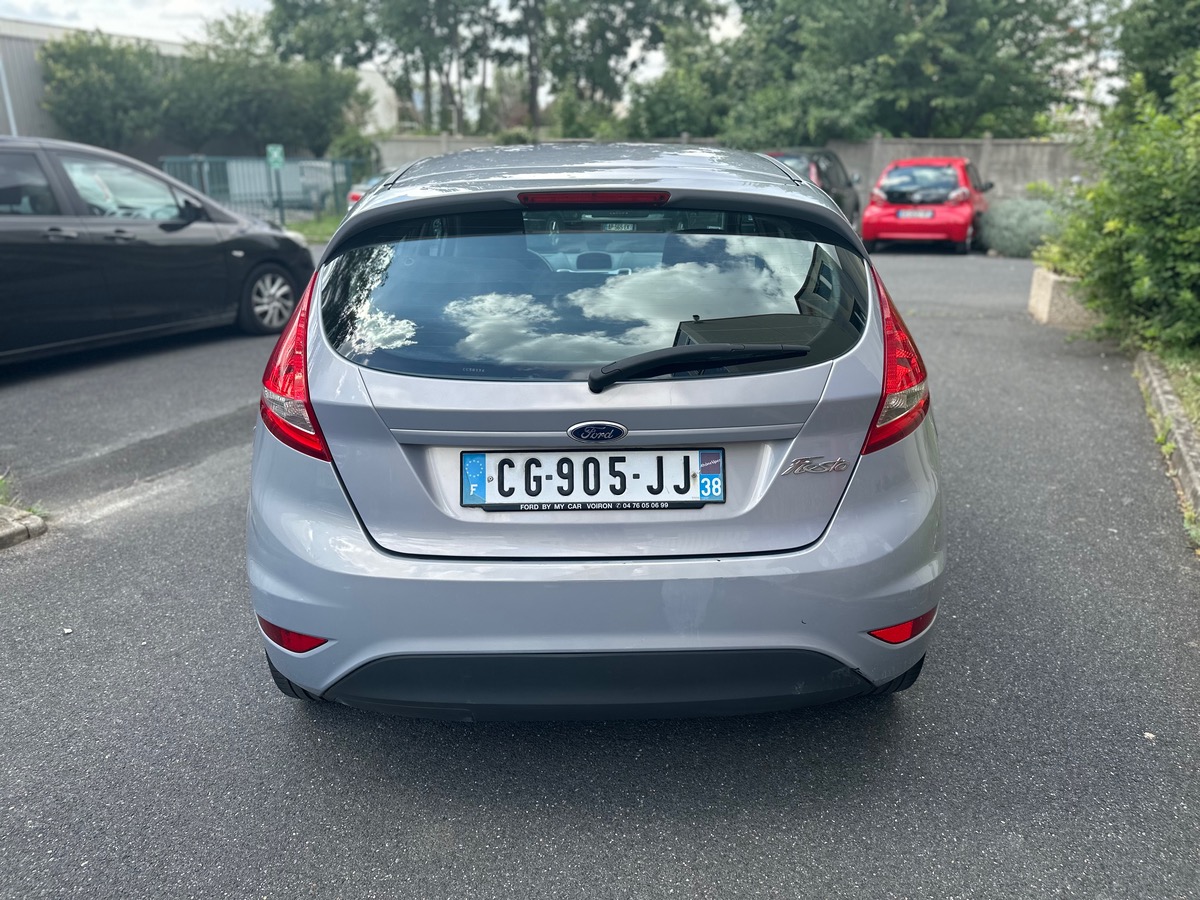 Ford Fiesta 1.2 85 CV trend 4XCBLEU 