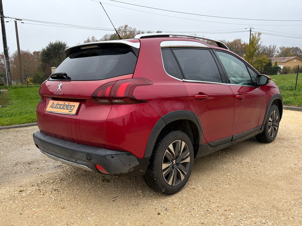 Peugeot 2008 1.2 110CH  Version ALLURE