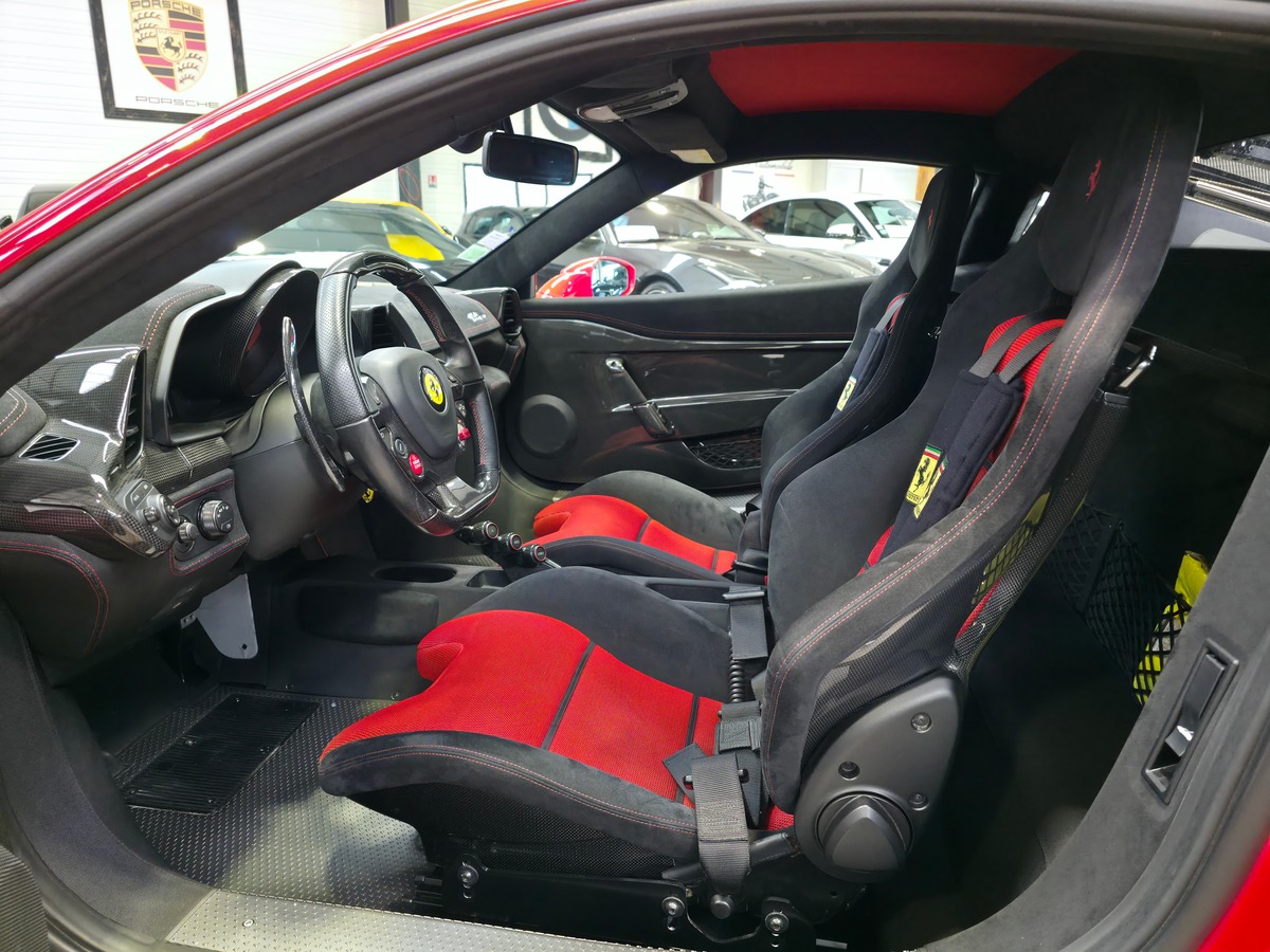 Ferrari 458 SPECIALE 4.5 605 ORIGINE FRANCE // ROSO CORSA /  BANDES NART / HARNAIS A