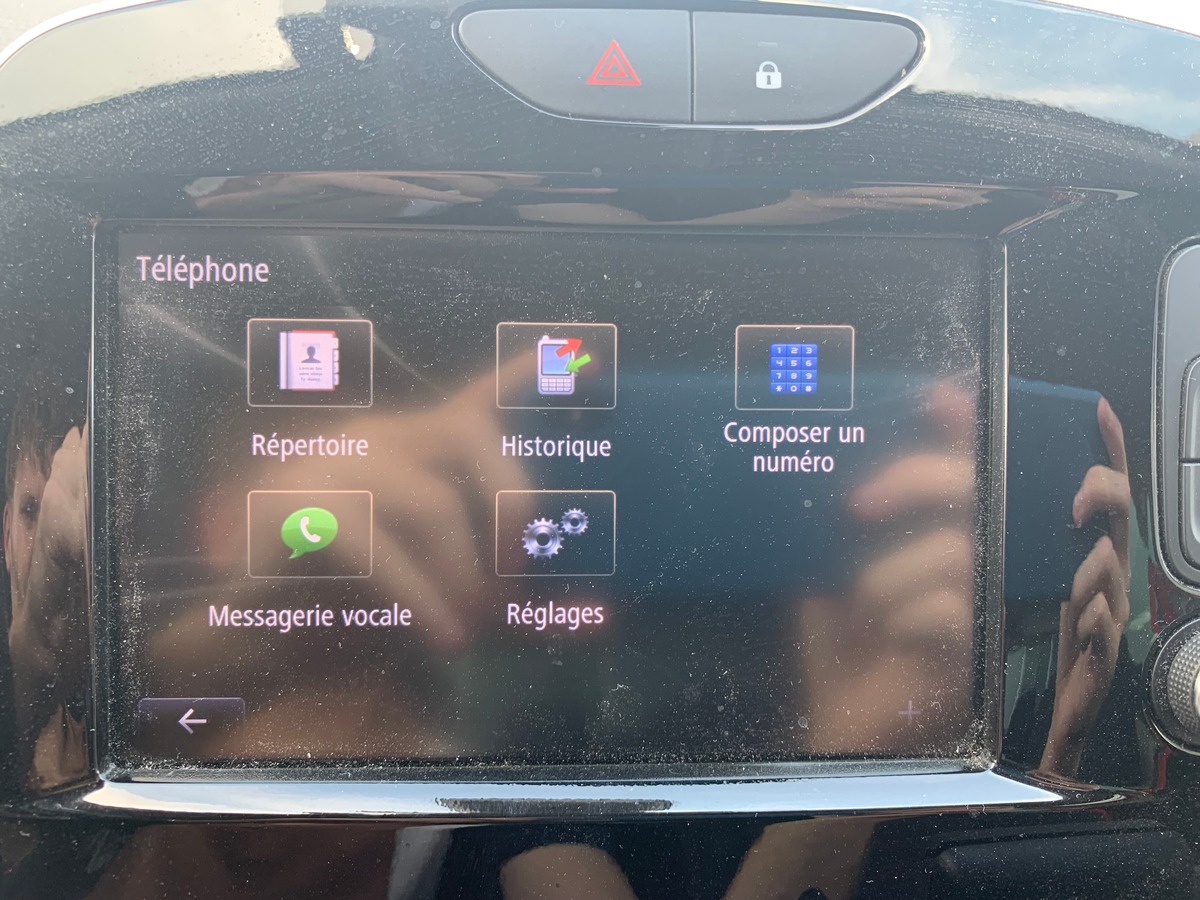 RENAULT Clio IV 200 ch | RS | Caméra recul | Régulateur vitesse | GPS | Bluetooth | Palettes volant