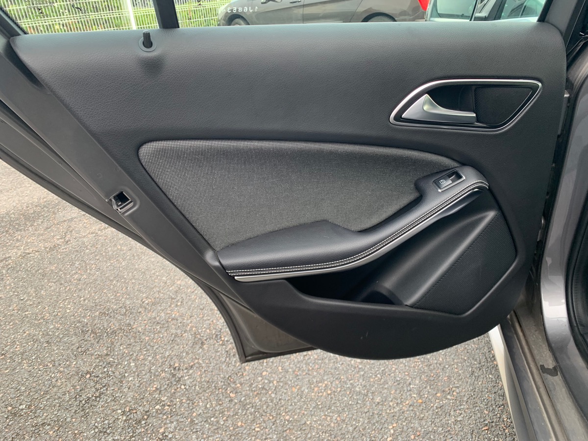 Mercedes-Benz Classe A 136 | Sport Edition | GPS | Caméra recul | Démarrage sans clé | Jantes Alu 18