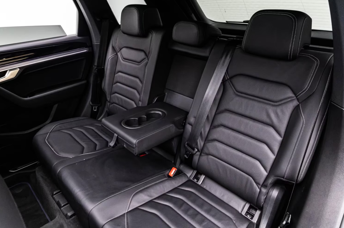 Volkswagen Touareg 3.0 TSI eHybrid 462ch R 4Motion BVA8/Toit ouvrant/Matrix