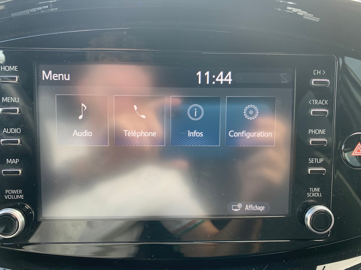 Toyota Aygo X 72 | Design | Apple car play | Régulateur | Climatisation | Ecran couleur tactile 8 "