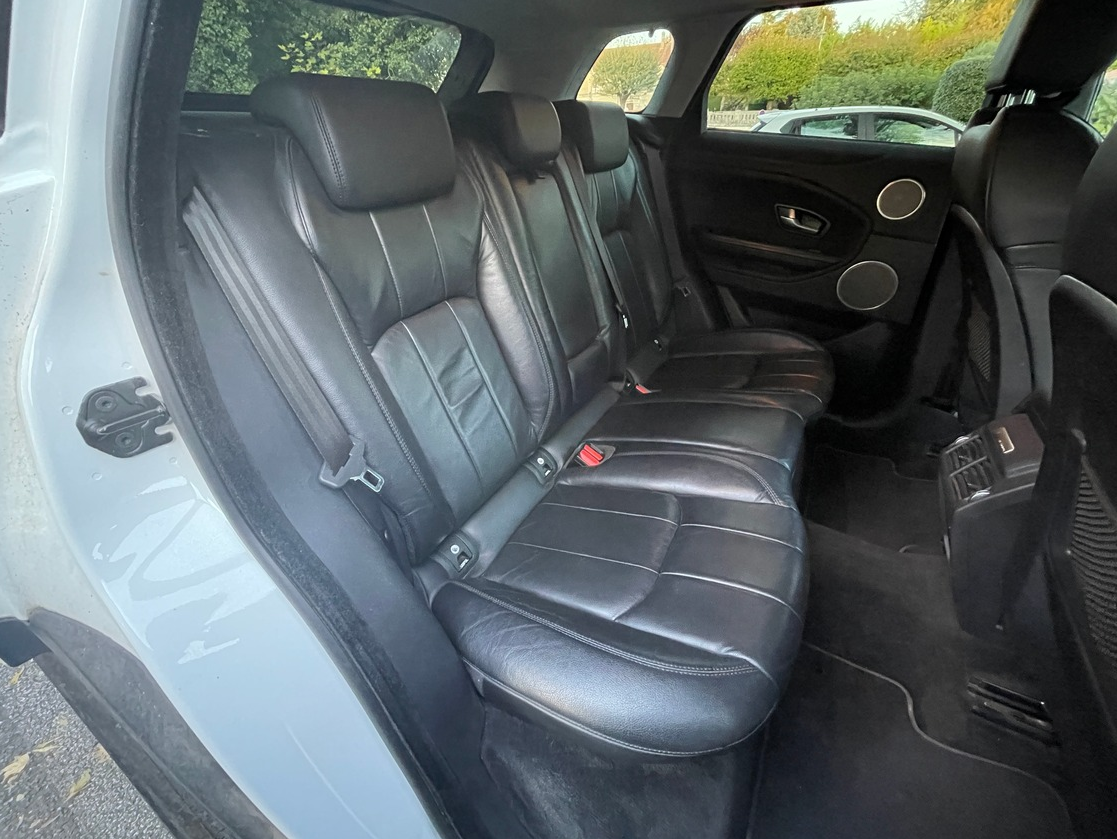 LAND ROVER EVOQUE 2.0 ed4 150 BVM Business - Historique Entretien complet