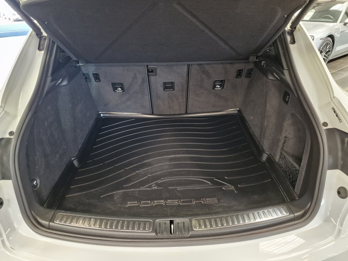 Porsche MACAN TURBO 400cv TOIT OUVRANT/ BOSE/ PDLS+ j