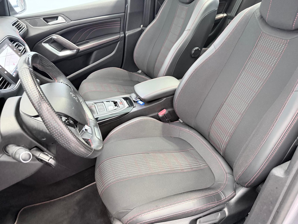 Peugeot 308 Eat6  1.6 Bluehdi 115 Gt line