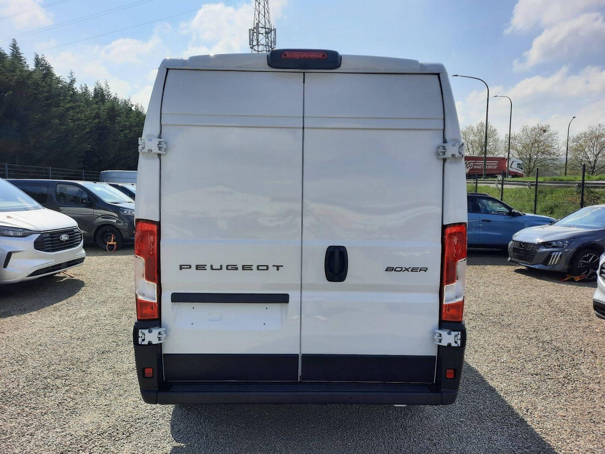 Peugeot Boxer Fg FOURGON 333 L2H2 2.2 BLUEHDI 140CH M6 CONFORT