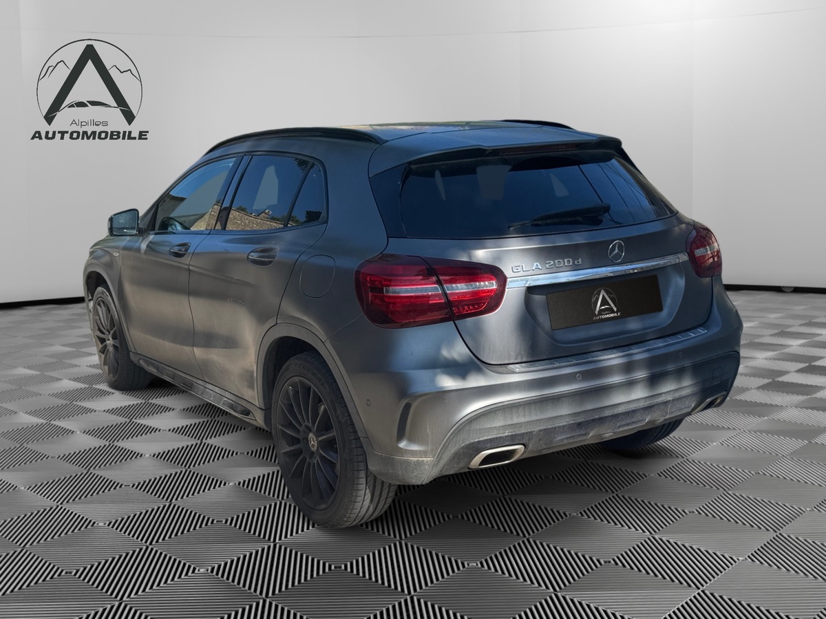 Mercedes Benz GLA 200 CDI STARLIGHT EDITION 7G-DCT