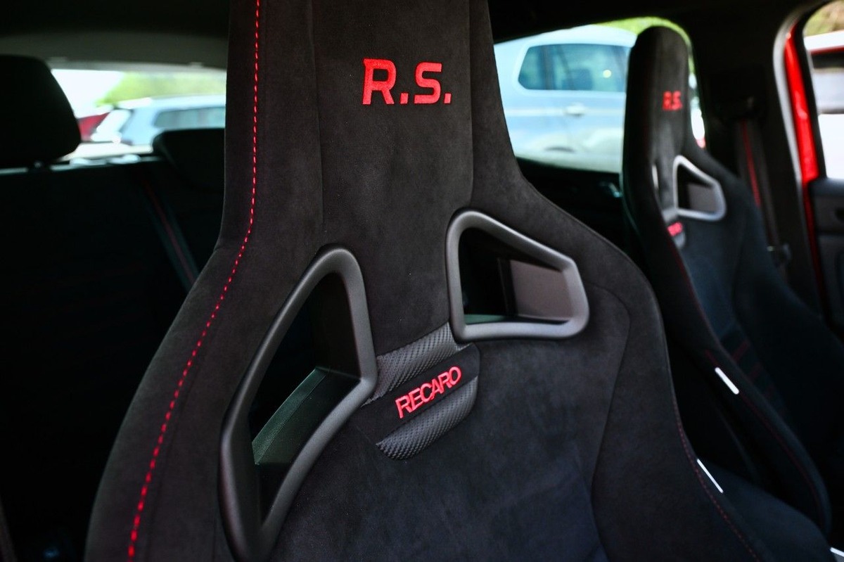 RENAULT Megane IV 1.8 T 300ch RS Trophy