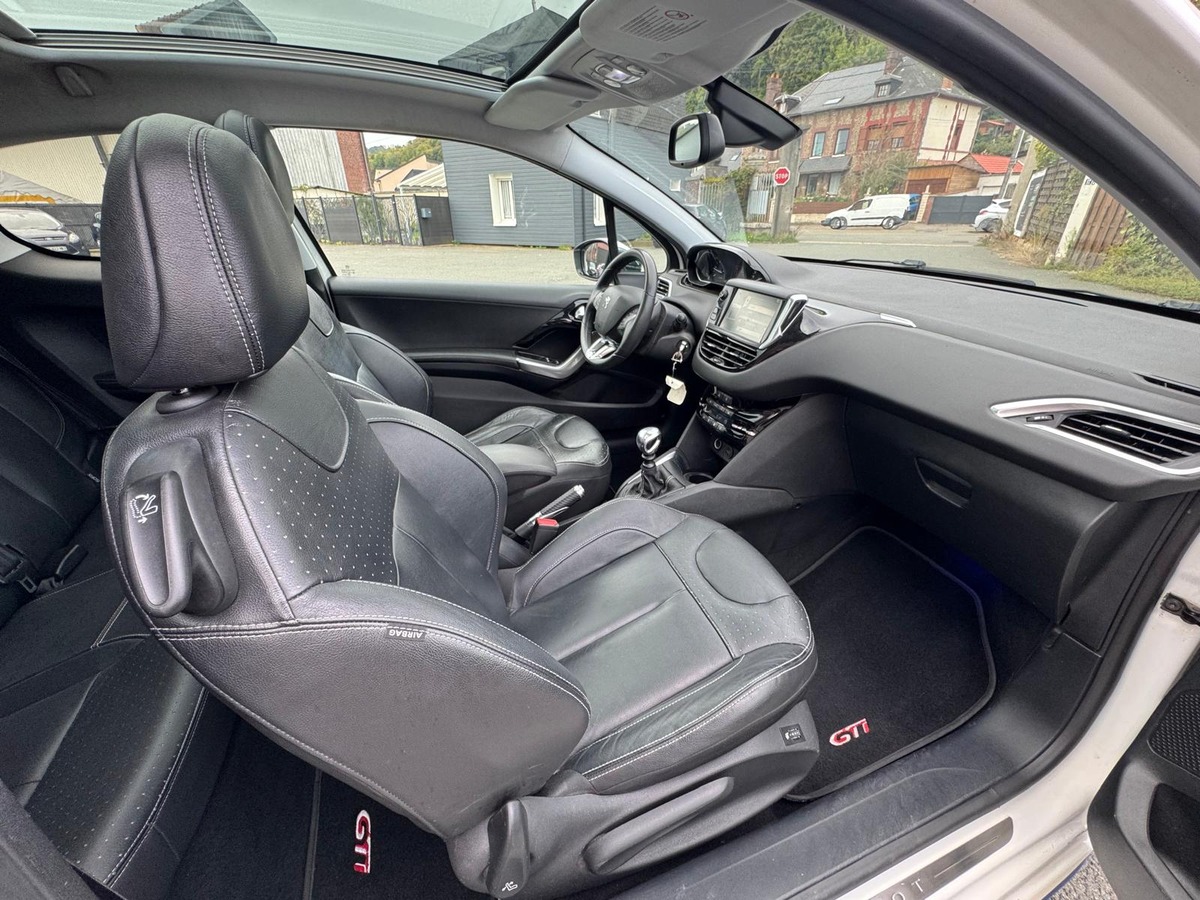 Peugeot 208 1.6 e-HDi 115cv Allure - Garantie