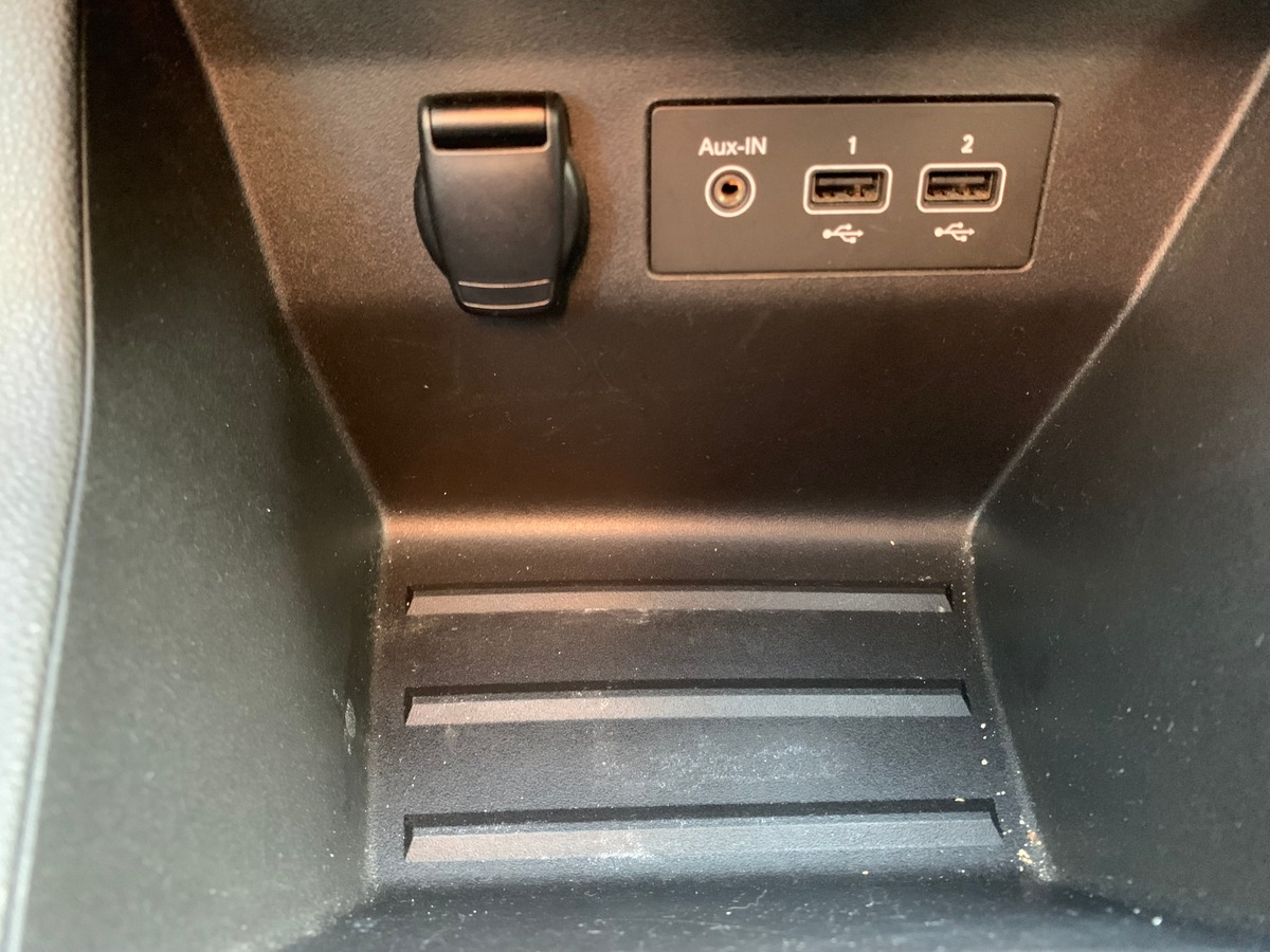 RENAULT Clio V 100 ch | Intens | GPS | Radars de stationnement | Roue de secours | Jantes Alu