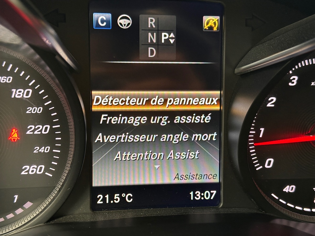 Mercedes-Benz Classe GLC 300 Fascination 4MATIC AMG 9G-Tronic - 1ère Main - Attelage - Options +++