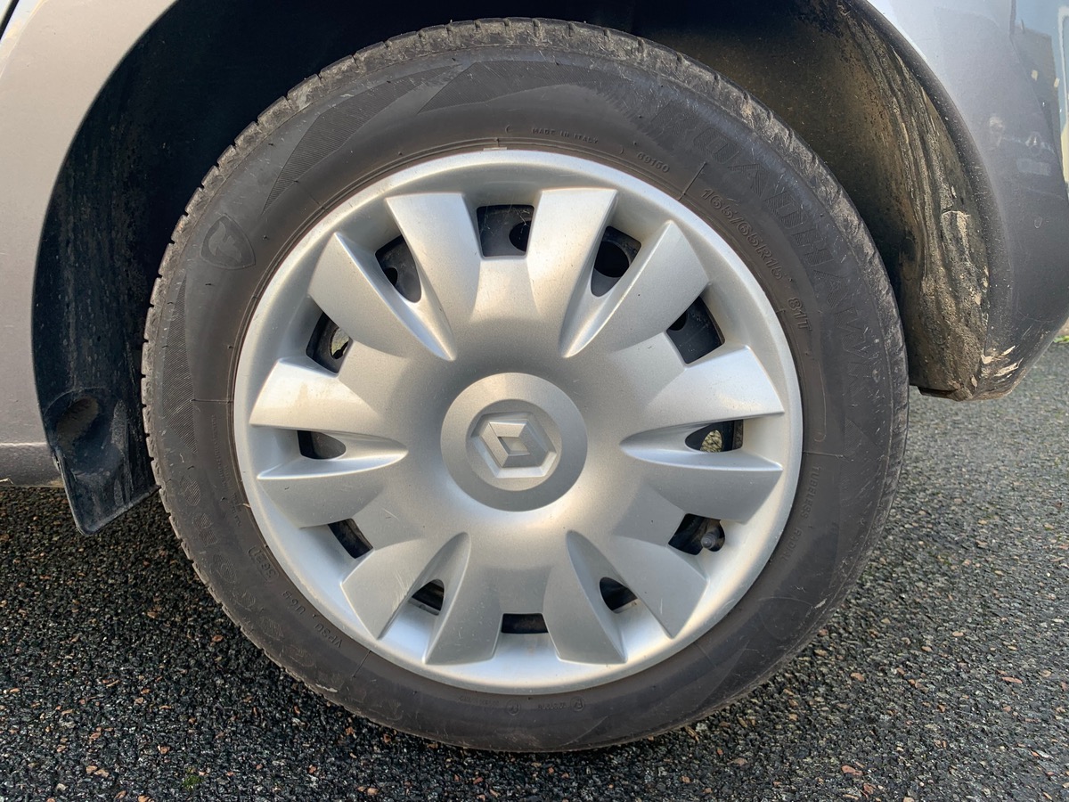 RENAULT Modus 75 ch | Dynamic | Climatisation | Roue de secours | Radio cd | Distribution  faite