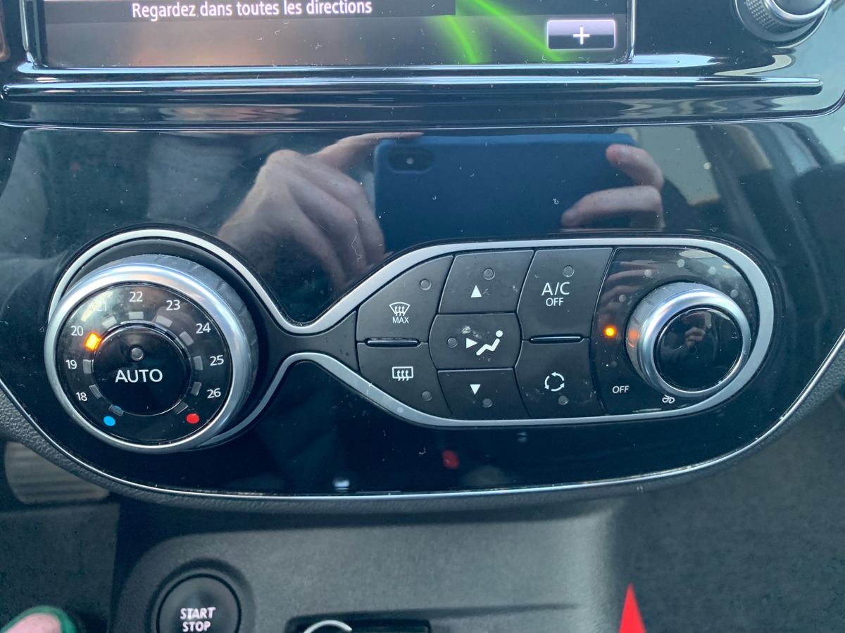 RENAULT Captur 90 ch | Intens | Régulateur vitesse | GPS |  Radars avant arriére | Distribution OK