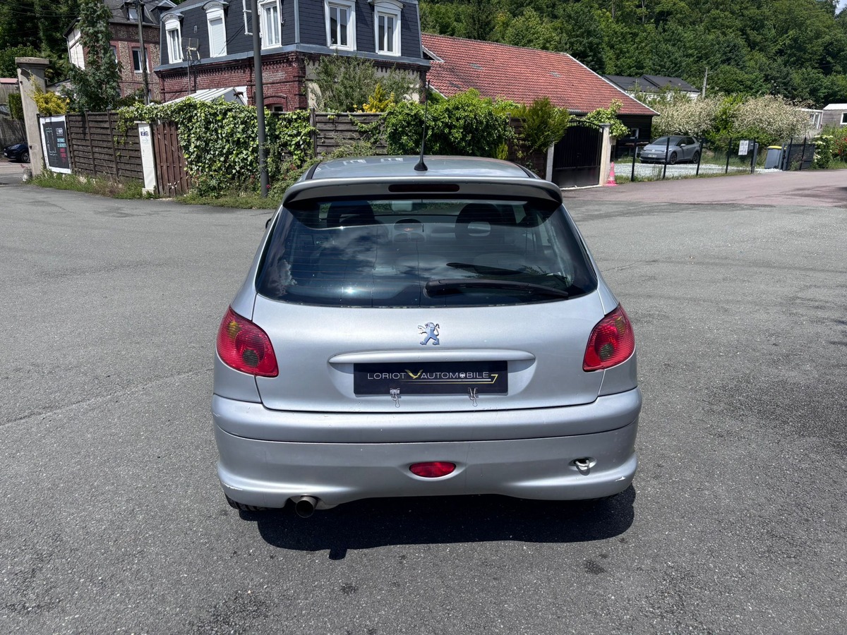 Peugeot 206 1.6 16v 110 XS 3p - Prête à partir