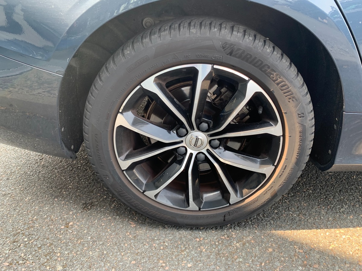 Volvo V60 150 ch | Business Excecutive | Caméra recul | Apple car Play | Cuir | Régulateur vitesse