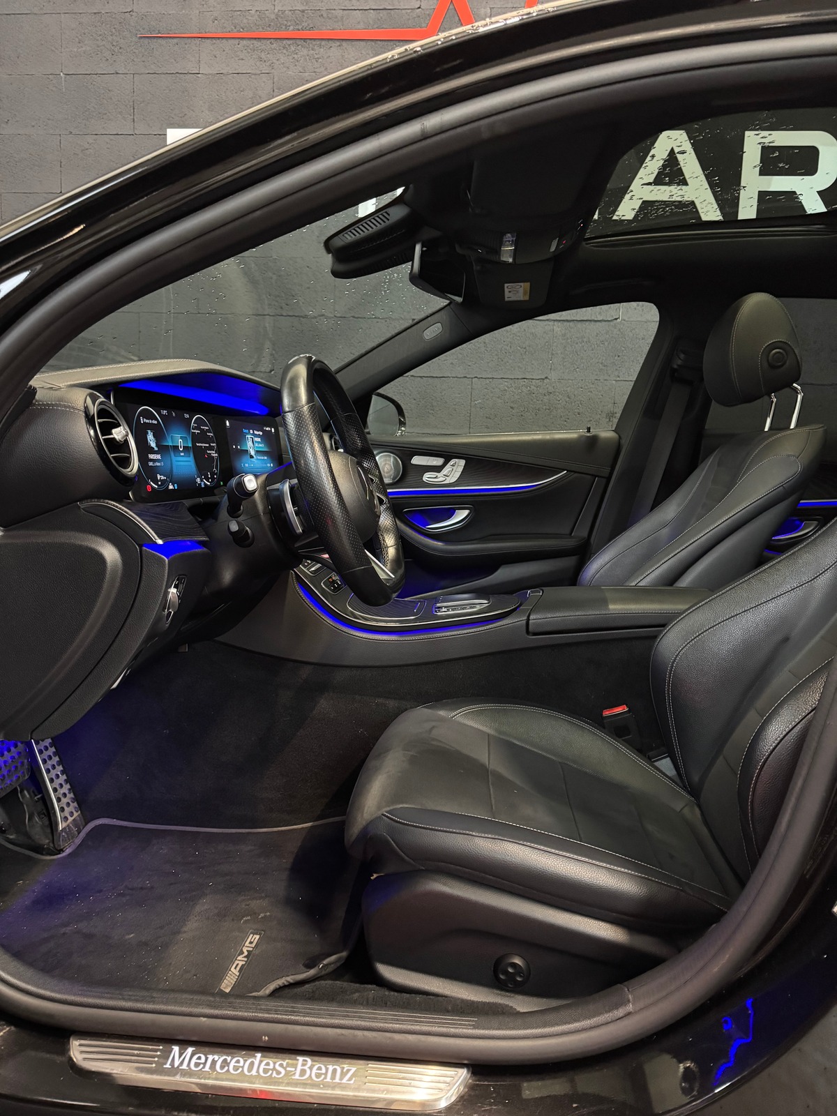 Mercedes Benz CLASSE E 220 D 194 AMG LINE 9G-TRONIC